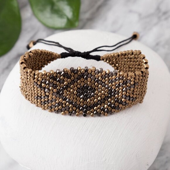 Handmade Beaded Evil Eye Bracelet Gold & Black - Picture 1 of 5
